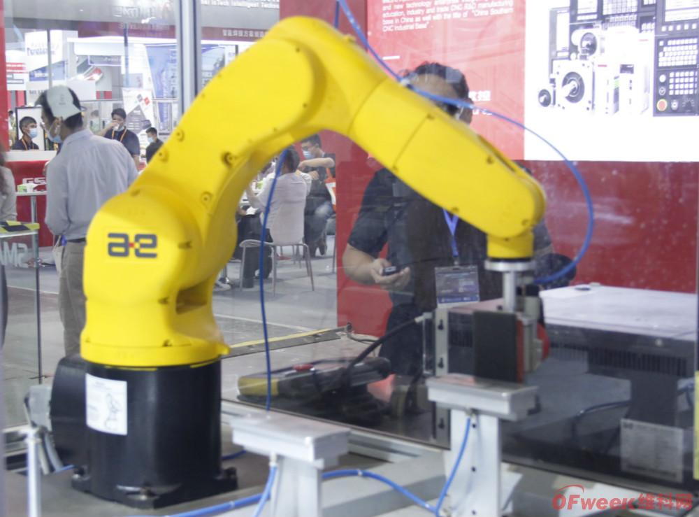 【广州工业自动化展】什么是工业机器人，它有什么特点？