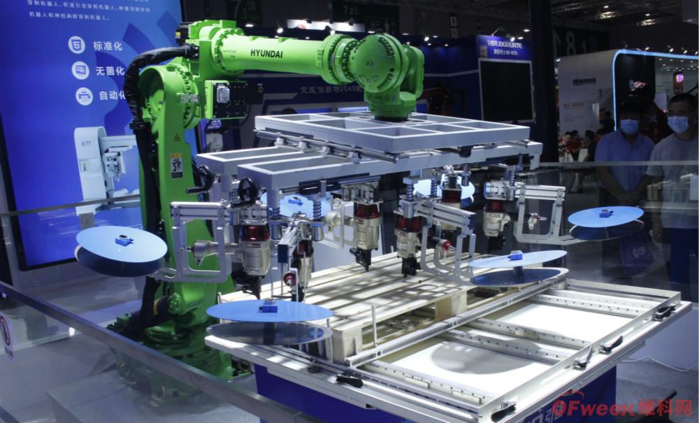 【广州工业自动化展】什么是工业机器人，它有什么特点？