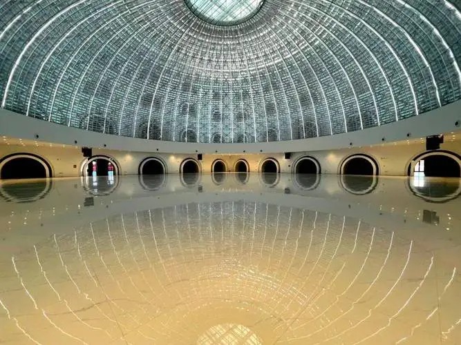 国内已落地的最大规模LED球幕